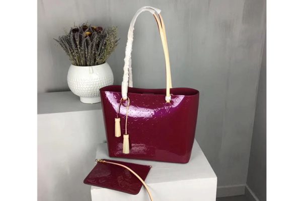 Replica ouis Vuitton M90475 Long Beach MM Monogram Vernis Bags Red