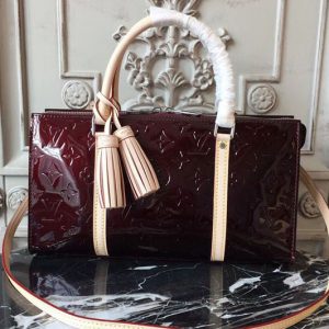 Replica Louis Vuitton M96052 Neo Triangle Monogram Vernis Bags Wine