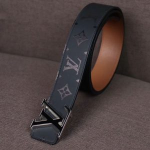 Replica Louis Vuitton M0032Q LV Pyramide 40mm Calf Leather Belt Black