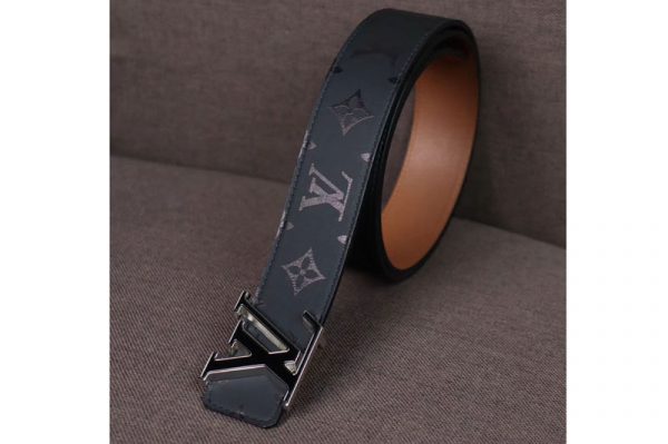 Replica Louis Vuitton M0032Q LV Pyramide 40mm Calf Leather Belt Black