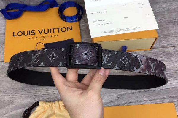 Replica Louis Vuitton M0132U LV Reverso 40mm Reversible Belts Monogram Galaxy Canvas Black Hardware