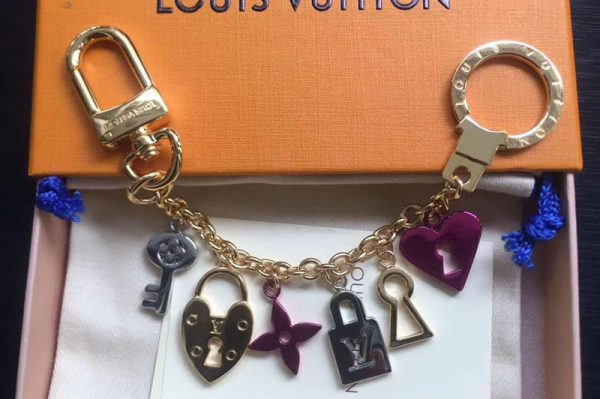 Replica Louis Vuitton M67437 LV Love Lock Heart and Keys Chain Bag Charm and Key Holder