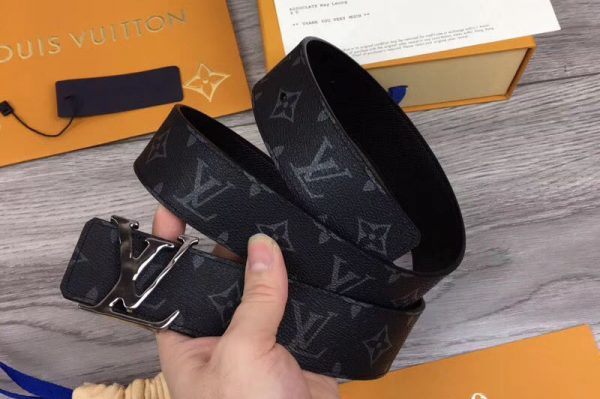 Replica Louis Vuitton M0157S LV Initiales 40mm Reversible Belt Black Monogram Canvas and Taiga leather