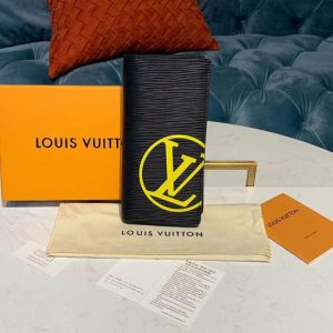 Replica Louis Vuitton M67910 LV Brazza Wallet Black Epi Leather