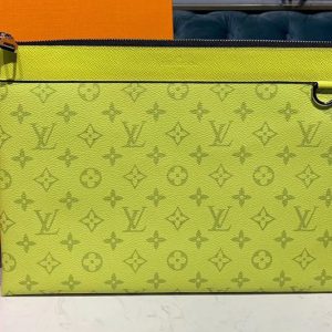 Replica Louis Vuitton M62291 LV Discovery Pochette Bags Green Monogram Canvas