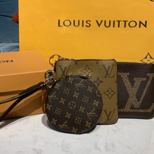 Replica Louis Vuitton M68756 Trio Pouch in Monogram canvas