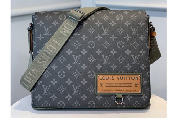 Replica Louis Vuitton M44001 LV District MM Bag in Monogramme Eclipse canvas