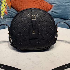 Replica Louis Vuitton M45167 Boite Chapeau Souple MM handbag in black Taurillon leather