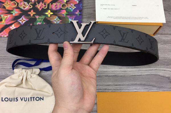 Replica Louis Vuitton M0285V LV Initiales 40mm Reversible belt in Monogram Eclipse Canvas With Silver Buckle