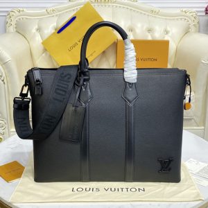 Replica Louis Vuitton M59158 LV Lock It Tote bag in Black grained calf leather