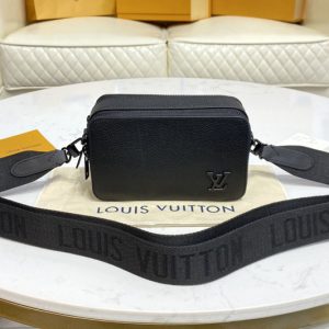 Replica Louis Vuitton M59159 LV Alpha Wearable Wallet in Black Grained calf leather