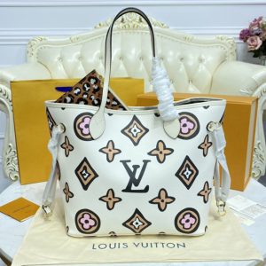 Replica Louis Vuitton M45819 LV Neverfull MM tote bag in Cream Autres Toiles Monogram