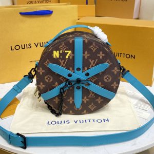 Replica Louis Vuitton M59706 LV Wheel Box in Monogram canvas