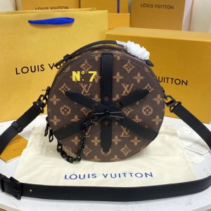 Replica Louis Vuitton M59706 LV Wheel Box in Monogram canvas