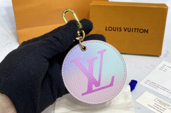 Replica Louis Vuitton M00666 LV Illustre bag charm and key holder