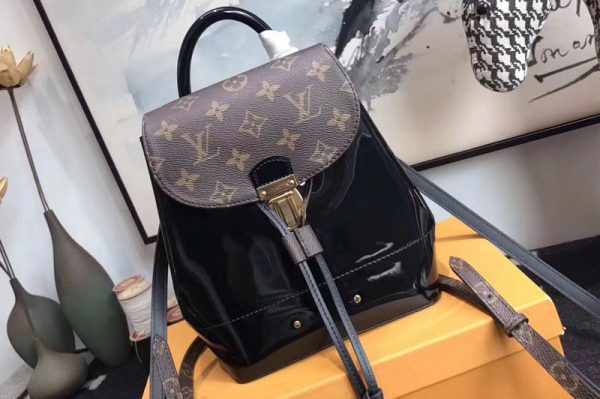 Replica Louis Vuitton M53545 Hot Springs Backpack Patent Leather Black Bags