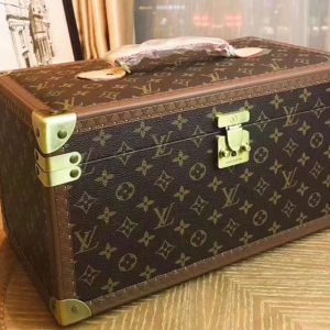 Replica Louis Vuitton M21221 Monogram Canvas Suitcase 40