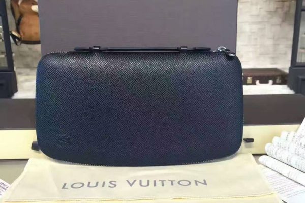 Replica Louis Vuitton M30652 Atoll Taiga Travel Case Black