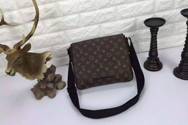 Replica Louis Vuitton M40935 District PM Monogram Macassar Canvas Bags