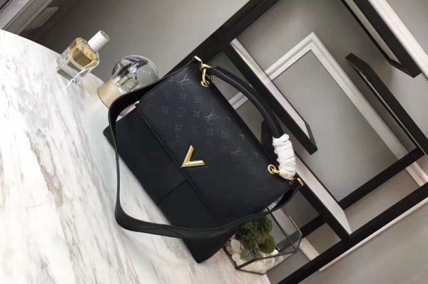 Replica Louis Vuitton M51989 Very One Handle Bags