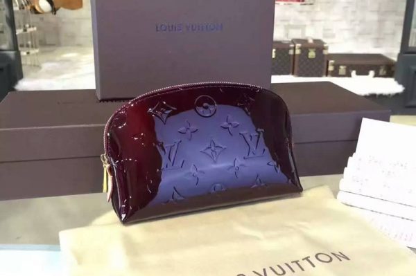 Replica Louis Vuitton M90009 Cosmetic Pouch Wine