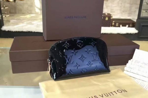 Replica Louis Vuitton M90009 Cosmetic Pouch Black