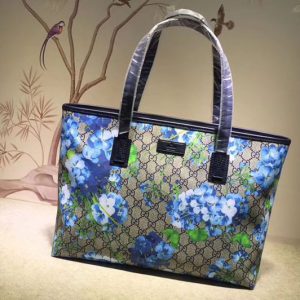 Replica Gucci 211137 GG Supreme Blooms Canvas Tote Bags Blue