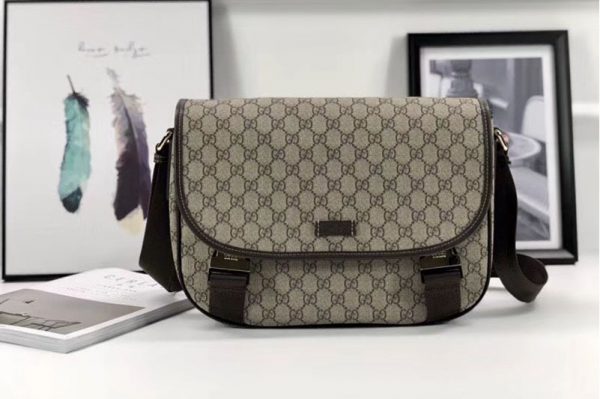 Replica Gucci 201732 GG Supreme Canvas Medium Messenger Bag Coffee