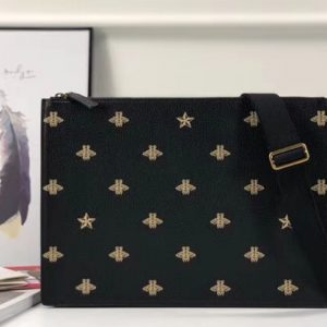 Replica Gucci 450976 Bee Star leather messenger Black