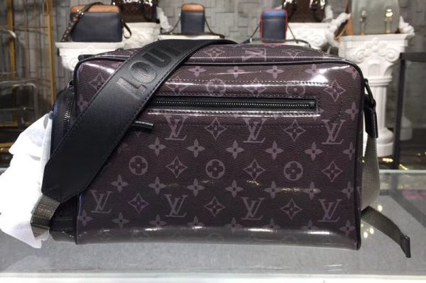 Replica Louis Vuitton M43884 LV Monogram Canvas Camera Bags Black