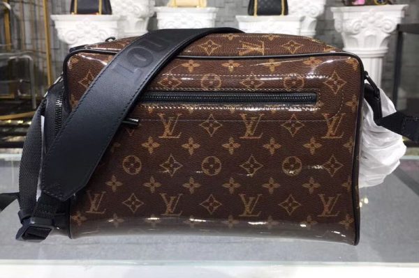 Replica Louis Vuitton M43884 LV Monogram Canvas Camera Bags Brown