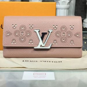 Replica Louis Vuitton M62556 LV Capucines Wallet Taurillon leather Pink