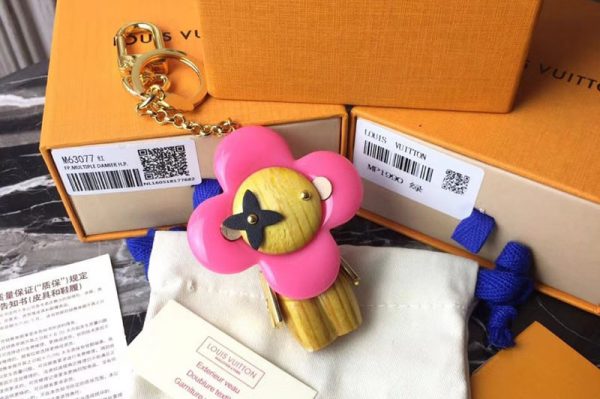 Replica Louis Vuitton M67298 LV Vivienne Bag Charm And Key Holder Pink