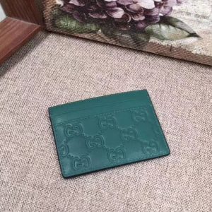 Replica Gucci 233166 Signature leather card case Green