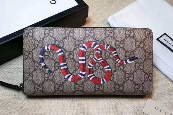 Replica Gucci 451273 Kingsnake print GG Supreme zip around wallet