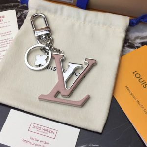 Replica Louis Vuitton M63079 LV Capucines Bag Charm And Key Holder Pink