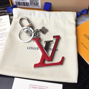 Replica Louis Vuitton M63080 LV Capucines Bag Charm And Key Holder Red