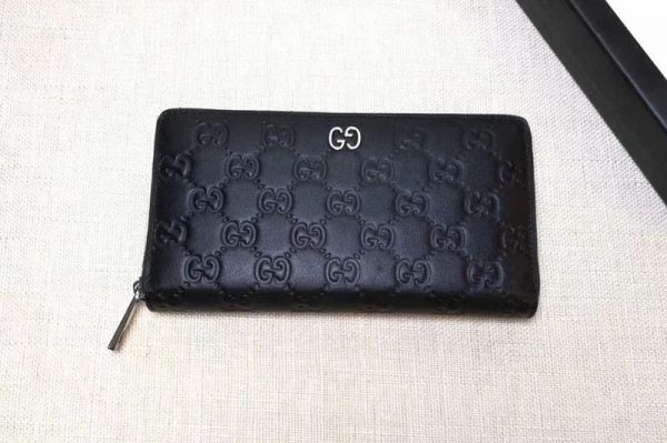 Replica Gucci 473928 Signature zip around wallet