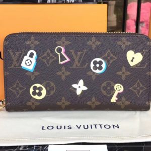 Replica Louis Vuitton M60017 My LV World Tour Monogram Canvas Zippy Wallet