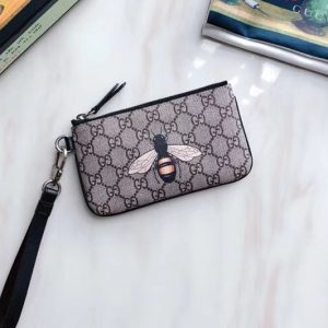 Replica Gucci 522866 Bee print GG Supreme pouch