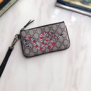 Replica Gucci 522866 Kingsnake print GG Supreme pouch