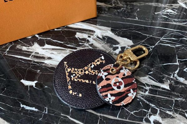 Replica Louis Vuitton M68469 LV Jungle Bag Charm and Key Holder Black Monogram jungle canvas