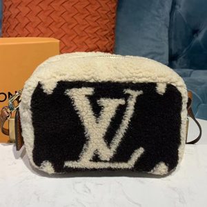 Replica Louis Vuitton M68599 LV Camera Pouch Monogram Canvas