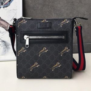 Replica Gucci 523599 GG Black small messenger bags with Tigers Black/grey GG Supreme canvas