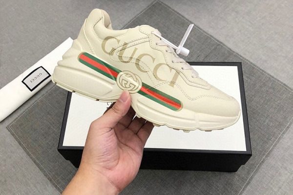 Replica Mens and Womens Gucci 528892 Rhyton Gucci logo leather sneaker