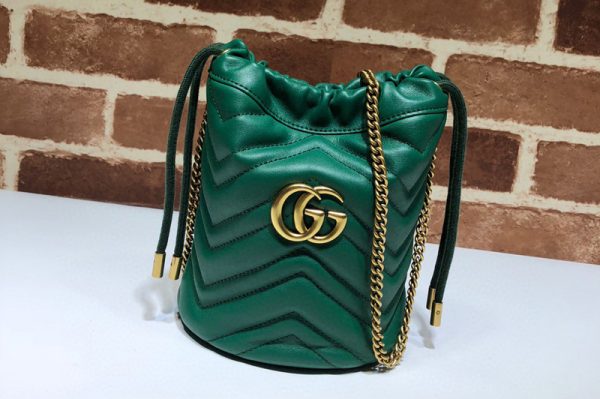 Replica Gucci 575163 GG Marmont mini bucket bag in Green chevron leather