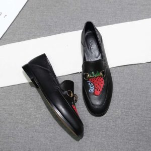 Replica Women's Gucci Jordaan embroidered leather loafer Black Leather with strawberry