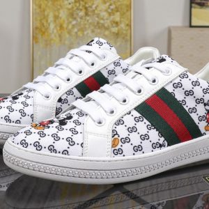 Replica Men's GG Disney x Gucci Ace sneaker Black/White mini GG Supreme canvas with Mickey Mouse print