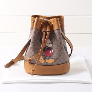 Replica Gucci 550620 Disney x Gucci Ophidia mini GG bucket bag in Beige/ebony mini GG Supreme canvas with Mickey Mouse