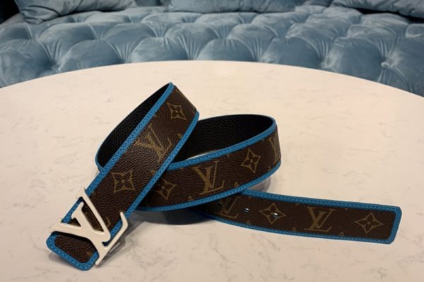 Replica Louis Vuitton MP204V LV Shape Patchwork 40mm belt in Monogram canvas With White Buckle